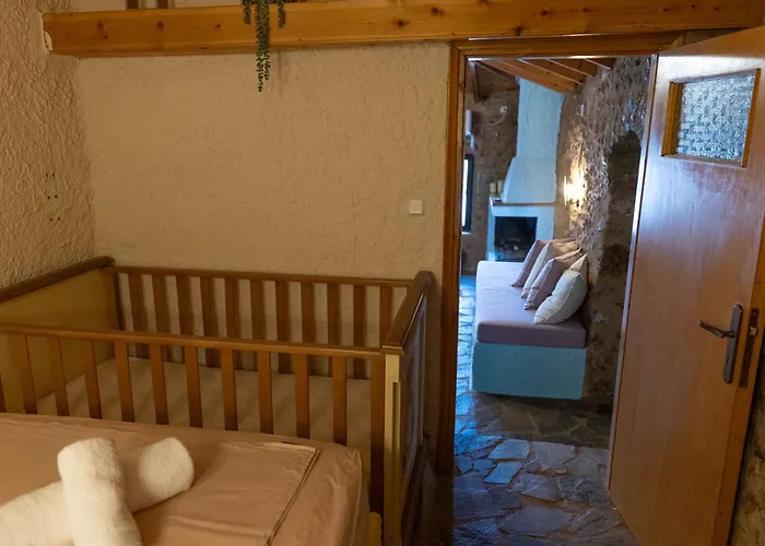 Vasiliki Cozy & Modern House View *