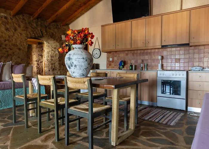 בית נופש Vasiliki Cozy & Modern House View גיתיו