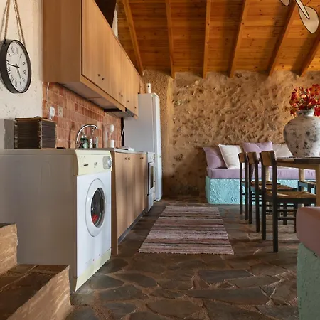 Vasiliki Cozy & Modern House View * 기티오