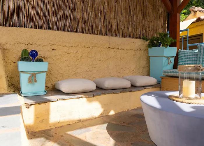 Vasiliki Cozy & Modern House View *