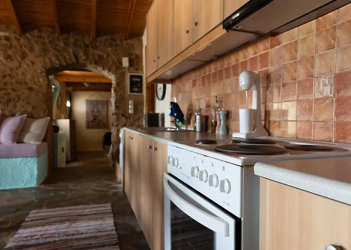 Vasiliki Cozy & Modern House View *